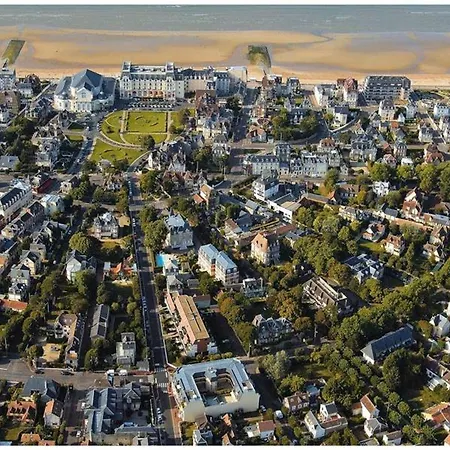 Apartamento Deux Pièces Rénové Avec Balcon Et Parking à - Fr-1-788-75